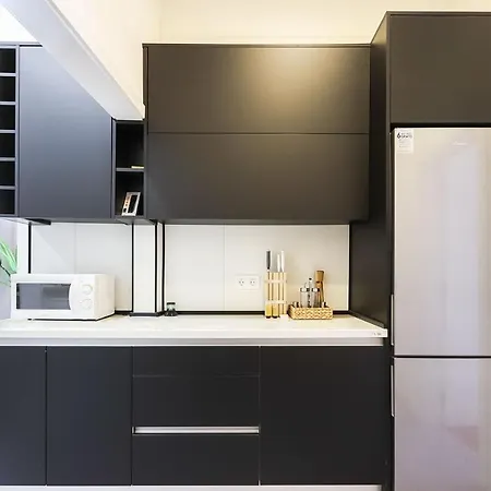 Apartment Rato Design With Terrace By Homing Lisbon