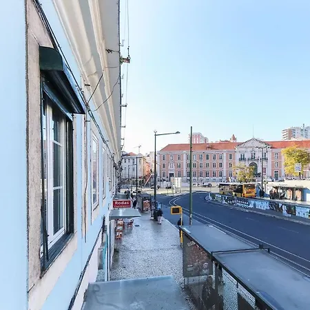 Rato Design With Terrace By Homing Appartement
